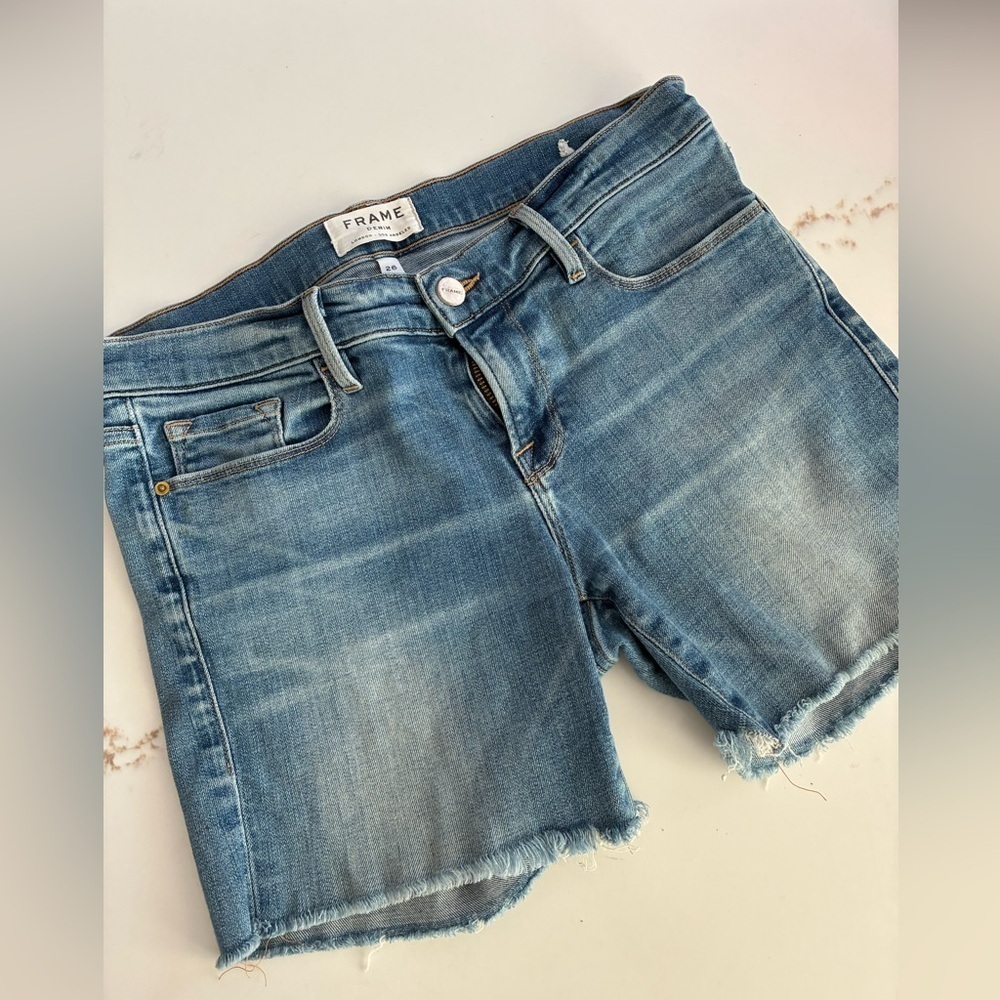 Frame denim shorts size 26